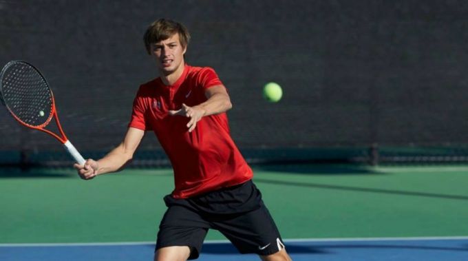 Prima victorie pentru tenismanul din R. Moldova Alexandru Cozbinov la turneul M15 Tucson din SUA