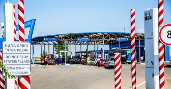 Mold-street: Ministerul Economiei face lobby pentru deschiderea de benzinării duty free