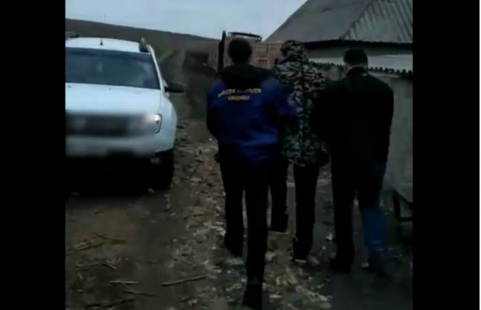 Doi tineri din raionul Anenii Noi riscă până la 4 ani de închisoare pentru furt