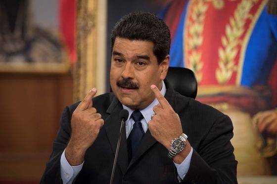 Nicolas Maduro propune alegeri legislative anticipate în contextul amplificării crizei politice din Venezuela