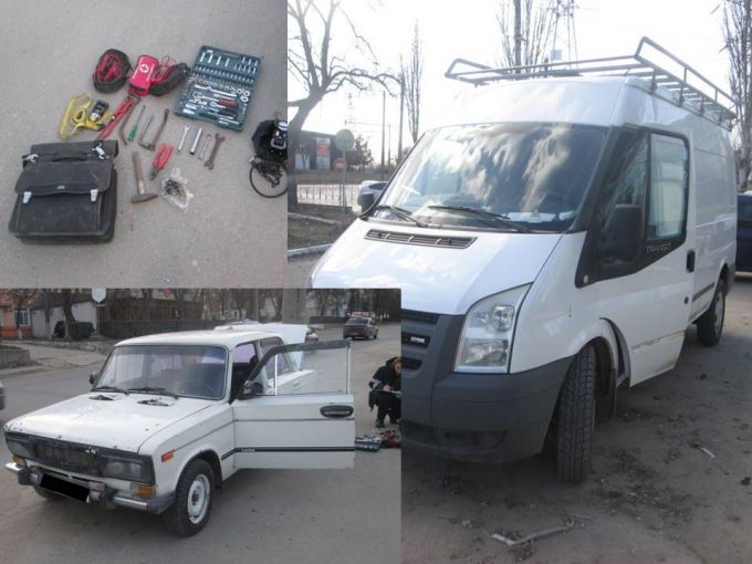 Un bărbat din Chişinău este bănuit că a furat bani şi bunuri materiale din automobile