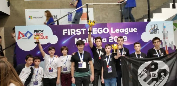 Finala competiţiei de robotică. Cine va câştiga o călătorie la campionatul internaţional FIRST LEGO League