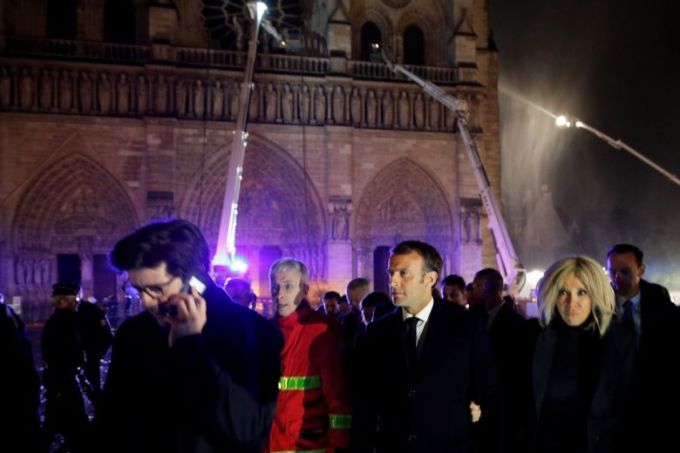 Decizia radicală pe care a luat-o Emmanuel Macron, după incendiul de la Notre-Dame