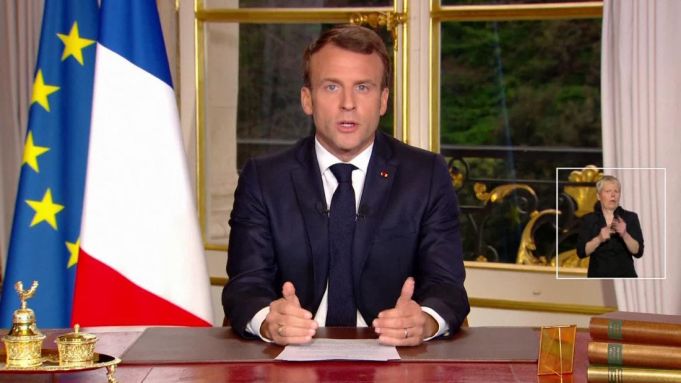 Emmanuel Macron organizează prima conferinţă de presă a preşedinţiei sale, pentru a răspunde ''vestelor galbene''