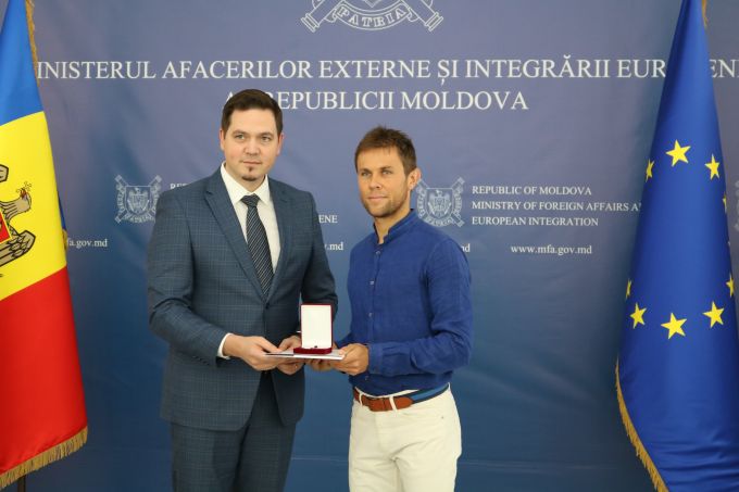 Radu Albot a fost decorat cu medalia „Meritul Diplomatic”