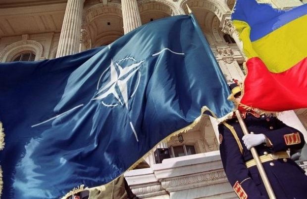 România aniversează ziua NATO - 15 ani în Alianţa Nord-Atlantică