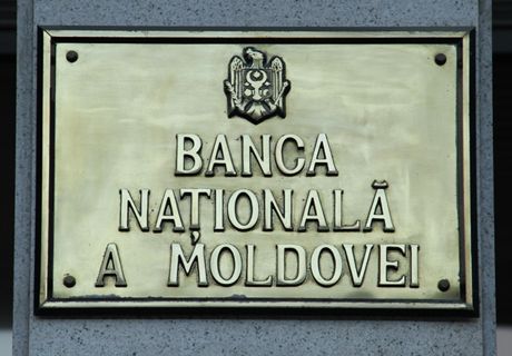 Termenul de vânzare a acţiunilor din două bănci din R. Moldova a fost prelungit