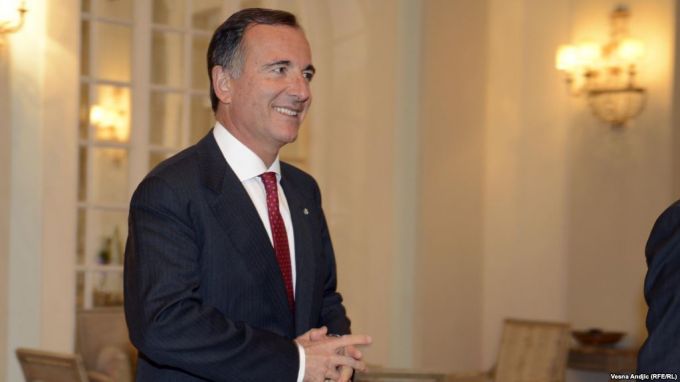 Franco Frattini salută intervenţia guvernului Filip în favoarea Uzinei de la Râbniţa