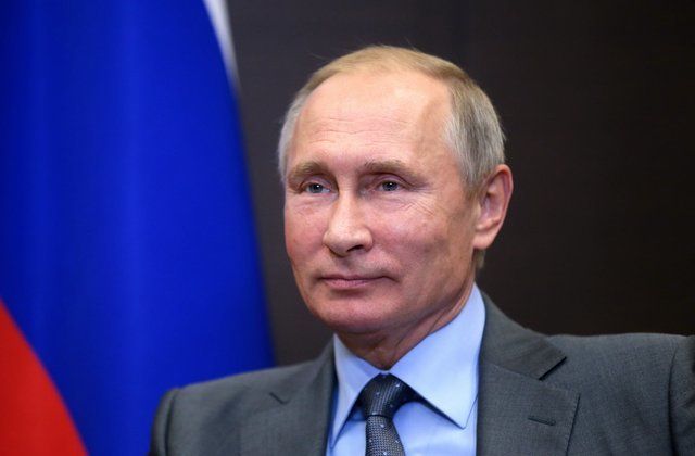 Vladimir Putin declară că Rusia vrea să „restabilească relaţii complete” cu SUA