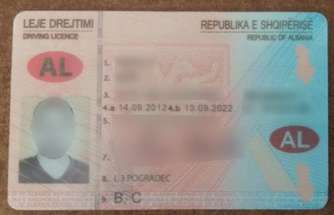 Un cetăţean albanez este cercetat penal pentru uz de fals în acte