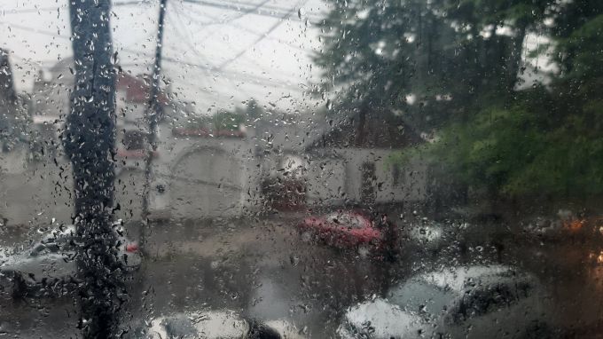 Avertizare meteorologică: În Republica Moldova a fost emis cod galben de instabilitate atmosferică