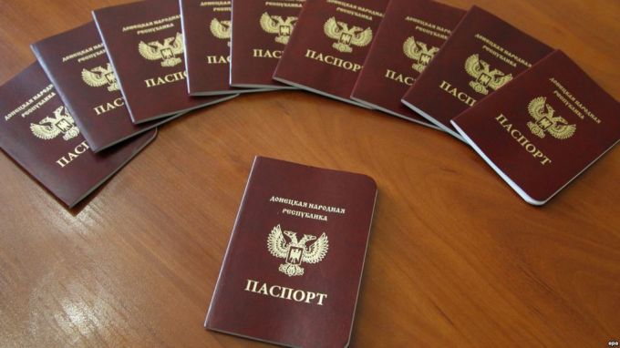 Ucraina nu va recunoaşte paşapoartele ruseşti acordate locuitorilor din teritoriile sale controlate de separatiştii proruşi
