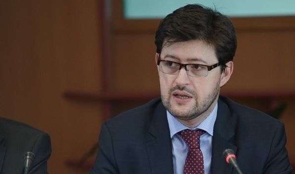 Ministrul de Externe, Nicolae Popescu, îl va avea ca şef de cabinet pe ex-ambasadorul Andrei Popov