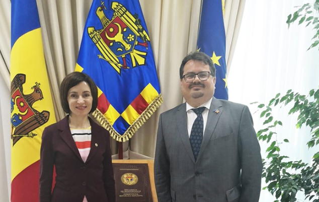 Premierul Maia Sandu a avut o întrevedere oficială şi cu şeful Delegaţiei Uniunii Europene la Chişinău