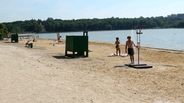 Bacterii E.Coli, colifragi şi alte microorganisme ce pot provoca boli au fost găsite în 5 lacuri din Chişinău