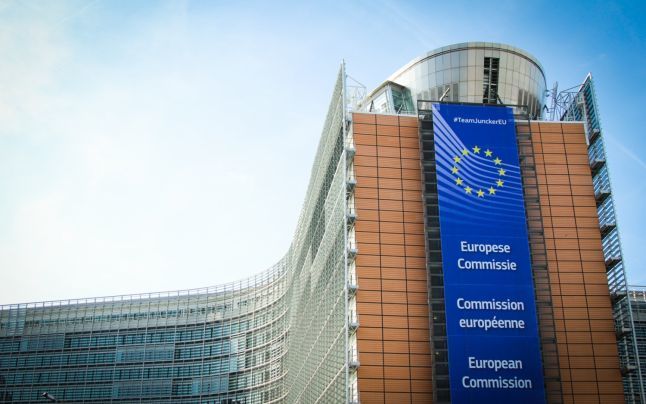 Preşedintele Comisiei Europene: cerinţe, beneficii şi obligaţii în mandatul de cinci ani la conducerea executivului UE