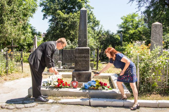 Două pietre funerare din Cimitirul Romano-Catolic din Chişinău vor fi restaurate de Polonia
