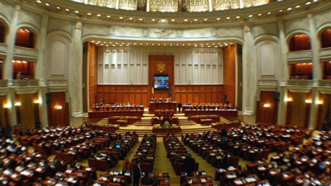Declaraţie, adoptată la Bucureşti: Parlamentul României susţine noul Guvern de la Chişinău în frunte cu Maia Sandu