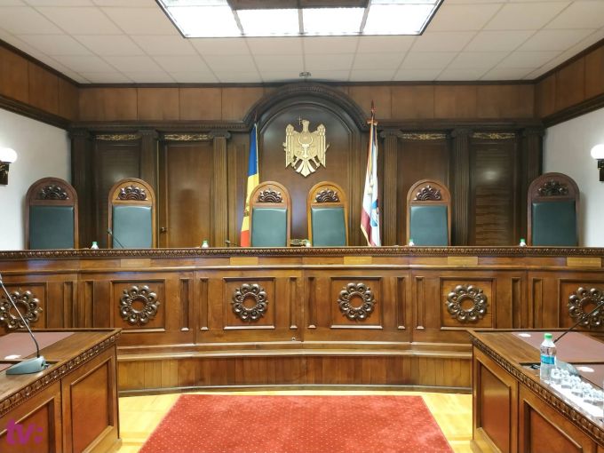 Lista celor nouă candidaţi la două fotolii vacante la Curtea Constituţională din partea CSM