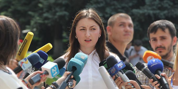 Procuratura face precizări, după ce presa a scris că Adriana Beţişor ar fi părăsit R. Moldova