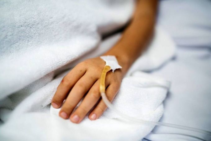Copilul diagnosticat cu rabie a decedat la spital