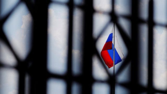 Rusia a organizat exerciţii cu tiruri de rachete şi avioane de luptă în largul Crimeii, înaintea alegerilor parlamentare din Ucraina