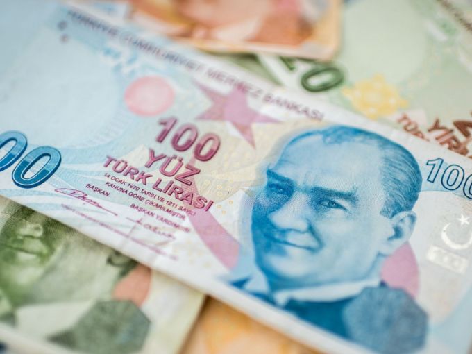 Declin al lirei turceşti, după ce Recep Erdogan l-a înlocuit pe guvernatorul băncii centrale