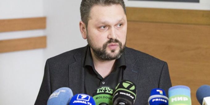 Fostul şef al Centrului Naţional Anticorupţie, Bogdan Zumbreanu, părăseşte definitiv instituţia