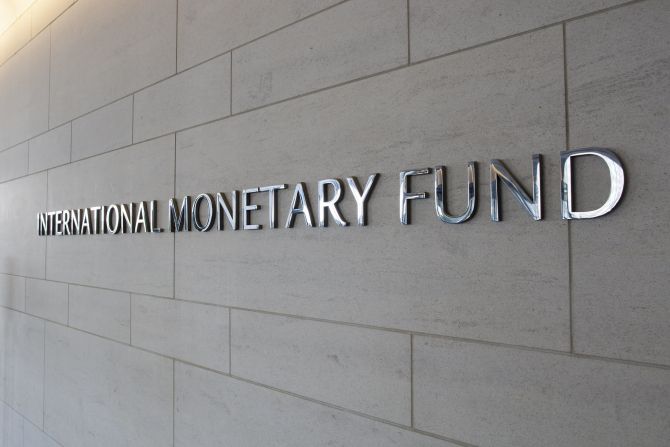 Fost ministru de Finanţe în guvernul Filip: Nu va fi apocalipsă dacă se renunţă la înţelegerile cu FMI