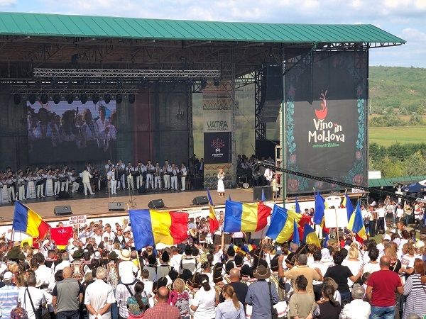 Cel mai mare festival dedicat Românilor de Pretutindeni va avea loc la Centrul Cultural VATRA