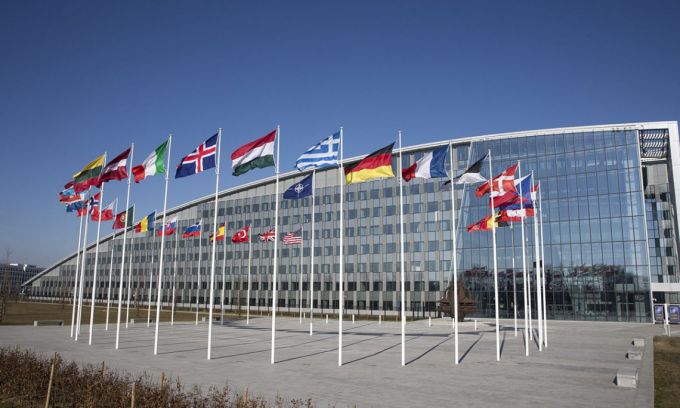 Mai multe ţări din NATO învinovăţesc Rusia pentru încetarea aplicării tratatului INF