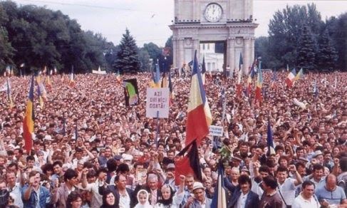 Ziua Independenţei Republicii Moldova: Alexandru Arseni, Vasile Şoimaru şi Iurie Reniţă vin diseară la Punctul pe Azi