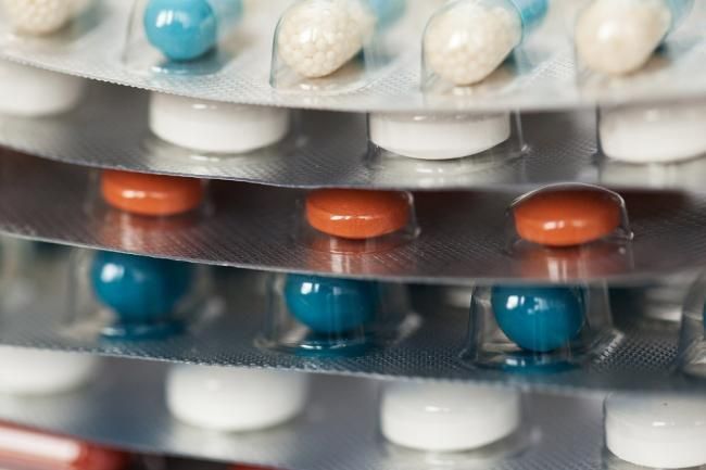 Financial Times: Companiile biotehnologice combat teama de „o apocalipsă a antibioticelor”