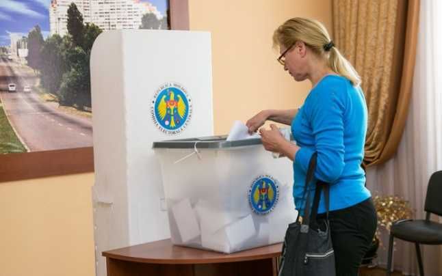 Aproape două mii de secţii de vot vor fi deschise la alegerile locale din 20 octombrie