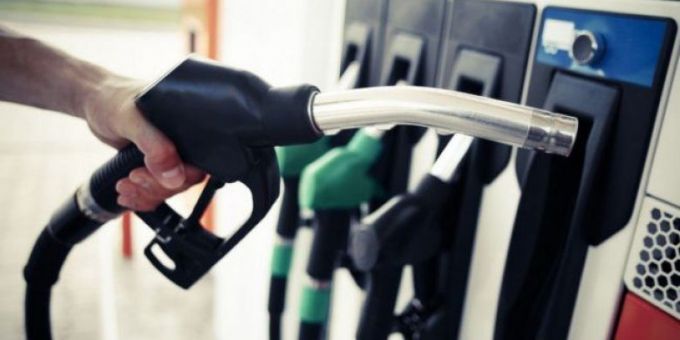 Mold-street: Adio ieftinire la benzină şi gaze? Preţul petrolului poate ajunge la 100 de dolari barilul