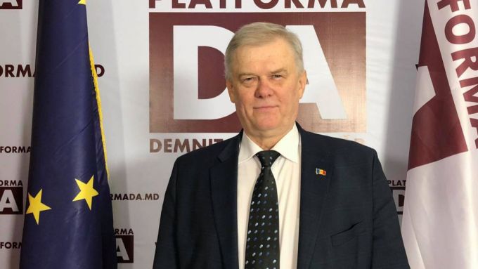 Stanislav Pavlovschi şi-a dat demisia din funcţia de vice-preşedinte al PPDA. „Misiunea mea în sfera politicului este îndeplinită”