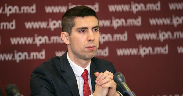Mihai Popşoi comentează anunţul lui Octavian Ţîcu: Un bărbat adevărat într-o asemenea situaţie îşi depune mandatul
