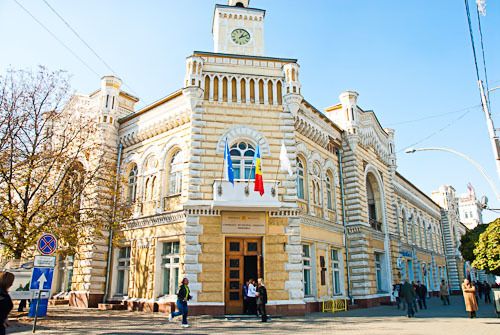 Sondaj: Cine are cele mai mari şanse să ajungă în turul doi al alegerilor pentru funcţia de primar general al municipiului Chişinău