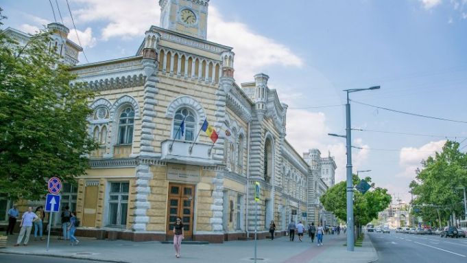 Un ex-procuror al municipiului Chişinău ar putea accepta să fie consilier la primăria capitalei pe listele unui partid
