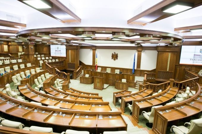 Parlamentul Republicii Moldova se întruneşte astăzi în prima şedinţă din sesiunea toamnă-iarnă 2019