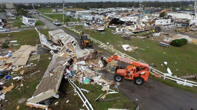 VIDEO. Un arhipelag devastat. 43 de oameni au murit în Bahamas în urma furiei uraganului Dorian