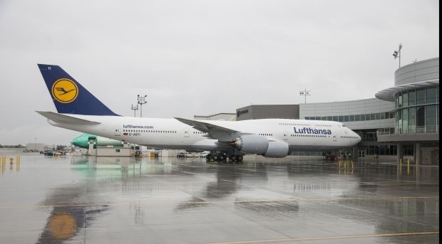 Un avion Lufthansa care zbura pe ruta Frankfurt - Teheran a fost întors din drum din precauţie
