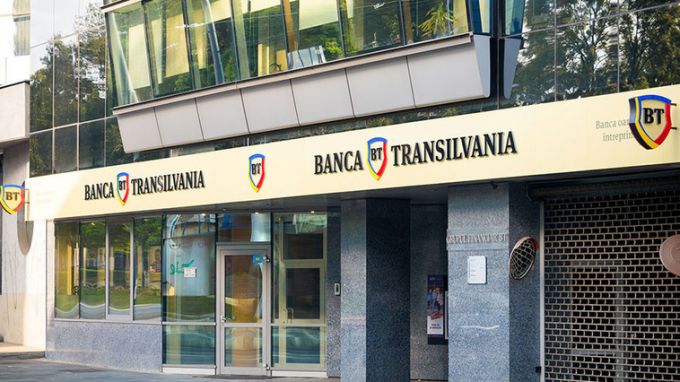 Banca Transilvania intenţionează să achiziţioneze compania Microinvest