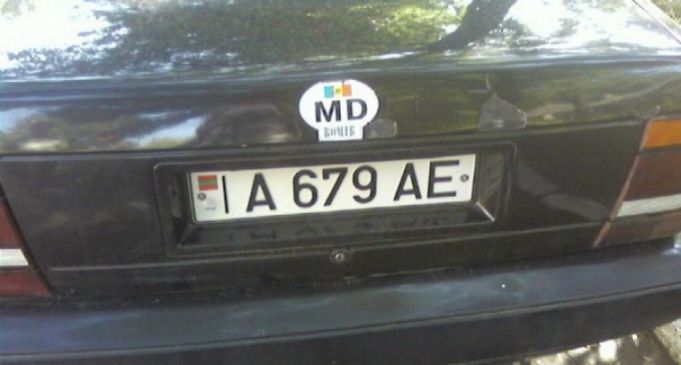 Maşinile cu numere de înmatriculare transnistrene nu mai au permisiunea de a trece frontiera