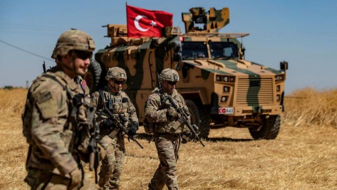 Turcia: Parlamentul autorizează desfăşurarea de trupe în Libia