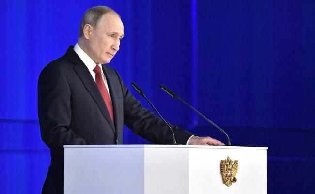 Putin avertizează că le va închide „gurile murdare” celor care încearcă să rescrie istoria celui de Al Doilea Război Mondial
