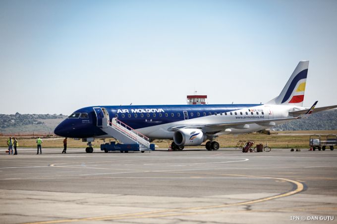 Investitorii Air Moldova cer să fie încetate presiunile politice asupra companiei aeriene