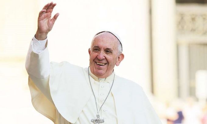 Se schimbă rugăciunea „Tatăl Nostru”. Explicaţia Papei Francisc