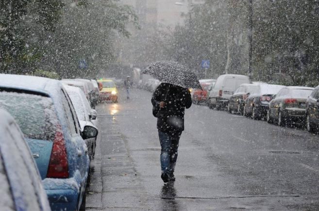 METEO: Precipitaţii slabe sub formă de ninsoare îşi vor face resimţite prezenţa pe întreg teritoriul Republicii Moldova