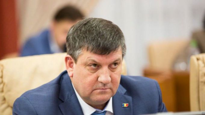 Ex-ministru al Transporturilor, Iurie Chirinciuc, reţinut la vama Leuşeni